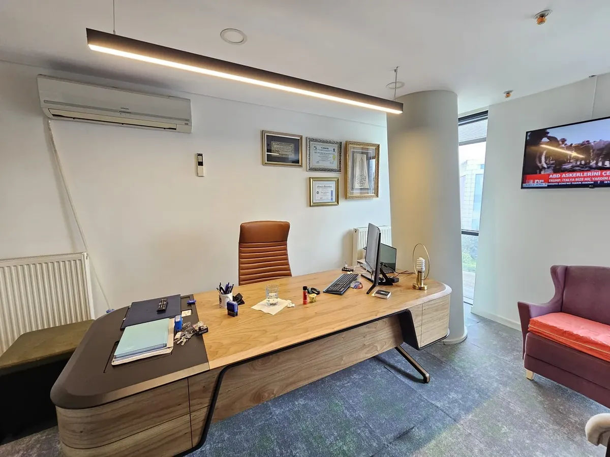 Kapalı özel ofis odası